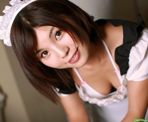 Azumi Harusaki – Maid