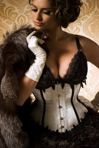 Corset and fur